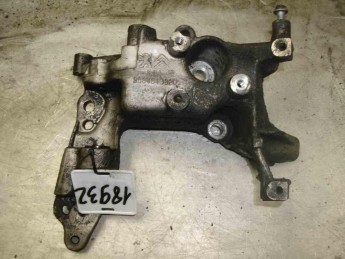 Кронштейн генератора Citroen  C4 Grand Picasso 2014> б/у