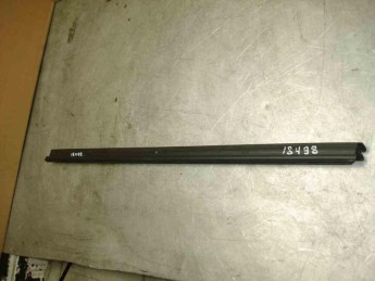 Уплотнитель стекла двери передней правой Citroen  C4 Grand Picasso 2014> б/у