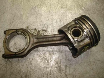Поршень с шатуном Citroen  C4 Grand Picasso 2014> б/у