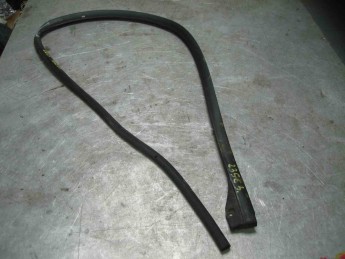 Уплотнитель двери передней левой Citroen  C4 Grand Picasso 2014> б/у