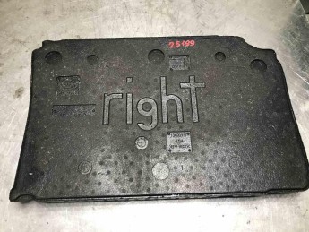 Вставка в пространство для ног BMW X4 G02 2018> б/у Вставка в пространство для ног BMW X4 G02 2018> б/у