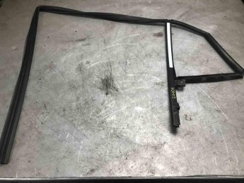 Уплотнитель стекла двери задней правой Hyundai  Creta 2016> б/у