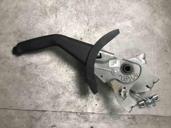 Рычаг стояночного тормоза Hyundai  Creta 2016> б/у