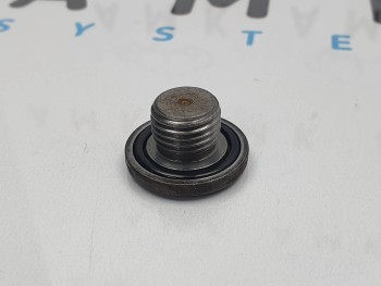 Пробка  поддона Opel  Astra J 2010> б/у