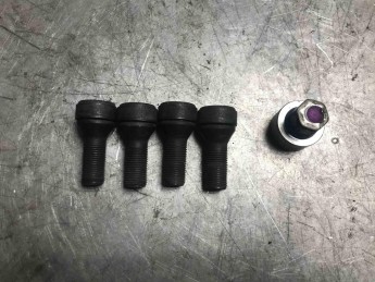 Болт колеса BMW  X4 G02 2018> б/у