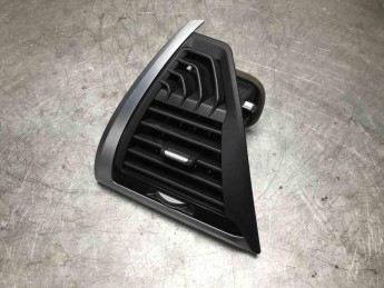 Дефлектор в торпедо левый BMW  X4 G02 2018> б/у