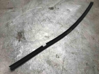 Уплотнитель стекла двери задней левой Hyundai  Creta 2016> б/у