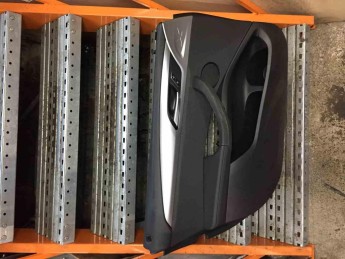 Обшивка двери BMW  X3 G01 2017> б/у