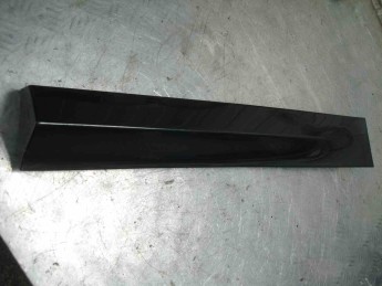 Накладка двери задней правой BMW  X4 G02 2018> б/у