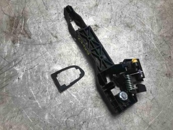 Кронштейн ручки двери задней правой Hyundai  Creta 2016> б/у