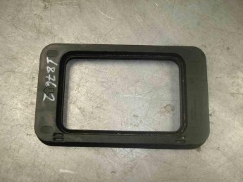 Накладка кулисы КПП Citroen  C4 Grand Picasso 2014> б/у