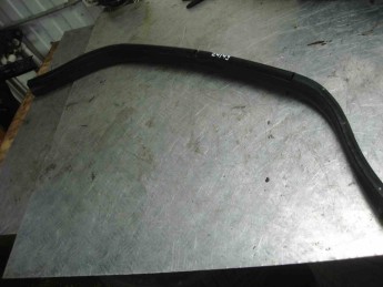 Уплотнитель капота задний BMW  X4 G02 2018> б/у