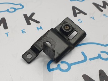 Кронштейн проводки двигателя Opel Astra J 2010> б/у Кронштейн проводки двигателя Opel Astra J 2010> б/у