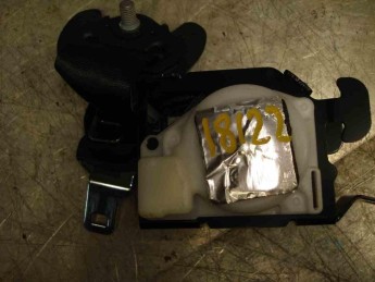 Ремень безопасности задний центральный Citroen  C4 Grand Picasso 2014> б/у