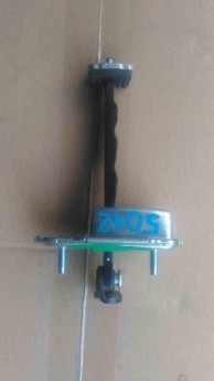 Ограничитель двери передний правый Kia  Quoris 2012> б/у