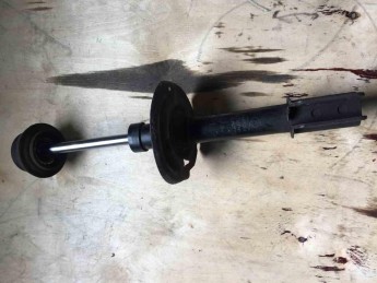 Амортизатор Renault  Sandero 2014> б/у