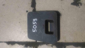 Крышка блока предохранителей в торпедо Kia  Quoris 2012> б/у