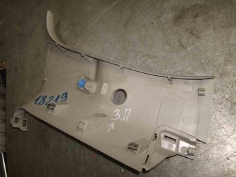 Накладка стойки задней  правой Citroen  C4 Grand Picasso 2014> б/у