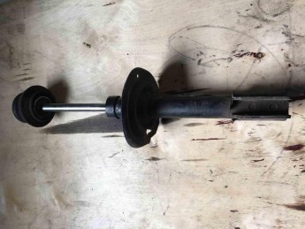 Амортизатор Renault  Sandero 2014> б/у