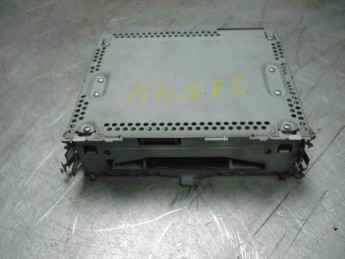 Магнитола Renault  Master III 2010> б/у