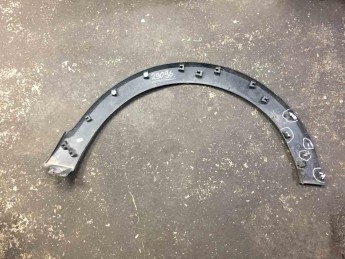 Накладка переднего крыла левого Renault  Kaptur 2016> б/у