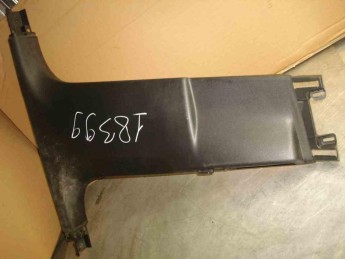 Накладка стойки багажника правой Citroen  C4 Grand Picasso 2014> б/у