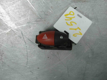 Кнопка аварийной сигнализации Renault  Master III 2010> б/у