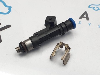 Форсунка топливная  Opel  Astra J 2010> б/у