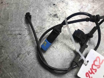 Датчик износа колодок передний BMW  X4 G02 2018> б/у