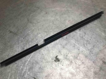 Накладка стекла двери задней левой BMW  X4 G02 2018> б/у