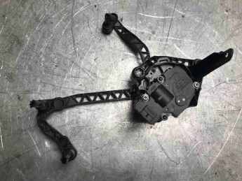 Моторчик заслонки отопителя с тягами заслонок BMW  X4 G02 2018> б/у