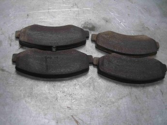 Колодки тормозные задние дисковые Renault  Master III 2010> б/у