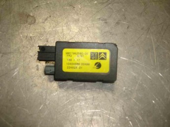 Усилитель антенны Citroen  C4 Grand Picasso 2014> б/у