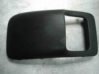 Накладка торпедо правая Renault  Master III 2010> б/у