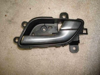 Ручка двери передней правой внутренняя Kia  Quoris 2012> б/у