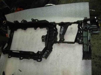 Накладка на торпедо  Kia  Quoris 2012> б/у