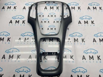 Накладка торпедо Opel  Astra J 2010> б/у