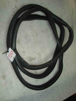 Уплотнитель двери задней  Kia  Quoris 2012> б/у