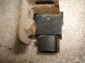 Конденсатор Kia  Quoris 2012> б/у