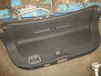 Обшивка крышки багажника Kia  Quoris 2012> б/у
