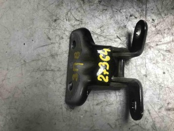 Петля двери Hyundai  Creta 2016> б/у