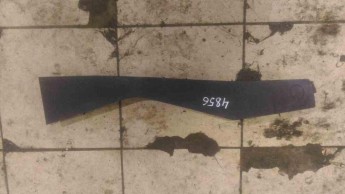 Накладка на консоль левая Kia  Quoris 2012> б/у