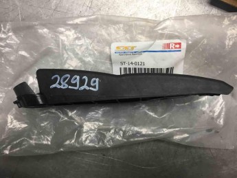 Направляющая переднего бампера правая VW  Amarok 2010> б/у