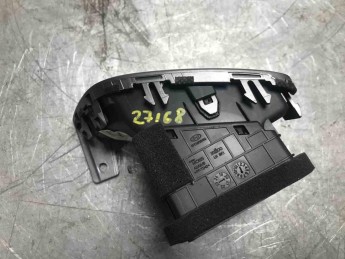 Дефлектор торпедо левый Hyundai  Creta 2016> б/у