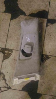 Обшивка стойки центральной правая верхняя Kia  Quoris 2012> б/у