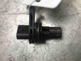 Датчик положения распредвала BMW  X4 G02 2018> б/у