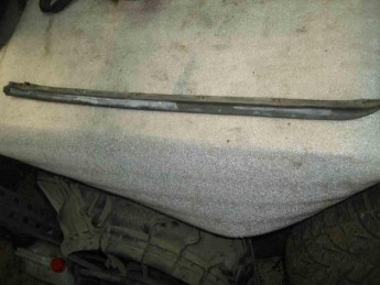 Уплотнитель двери задней левой Kia  Quoris 2012> б/у