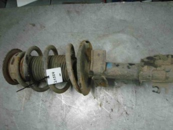 Стойка амортизатора передняя левая Renault  Master III 2010> б/у