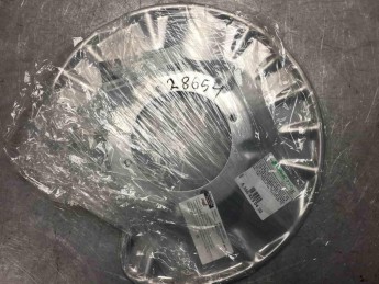 Пыльник тормозного диска Mercedes  GL X166 (GL/GLS) 2012> б/у