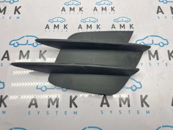 Решетка бампера переднего правая Mercedes  C W205 2014> б/у